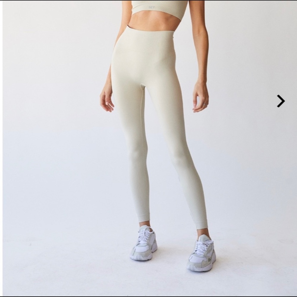 Set active oat milk sculpt flex leggings